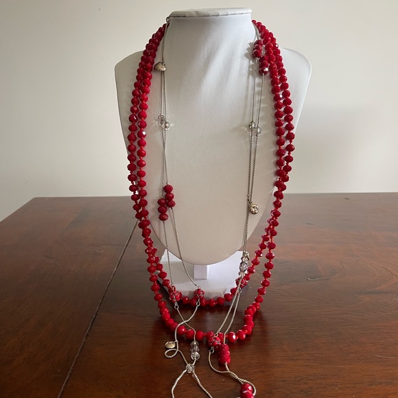 Set of 2 flapper length necklaces faceted red glass beads translucent beads - Picture 4 of 6